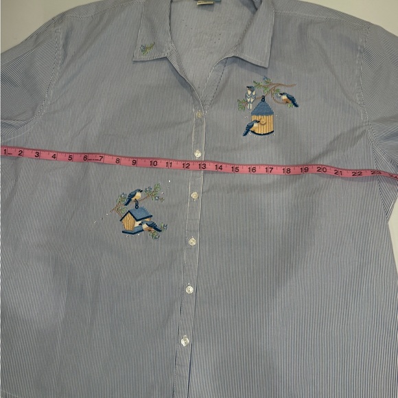 Las Olas 1X Striped Blue Shirt with Embroidered Birds - Picture 5 of 7